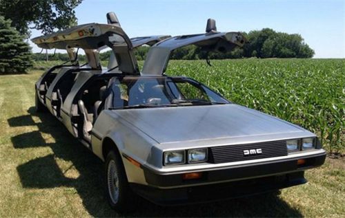   DeLorean DMC-12