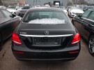 Mercedes-benz E- 2017. 