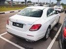 Mercedes-benz E- 2017. 