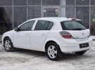 Opel Astra 2011. 