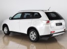 Mitsubishi Outlander 2014. 