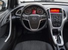 Opel Astra 2011. 