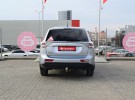 Mitsubishi Outlander 2012. --