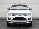 Mitsubishi Pajero sport 2015. 