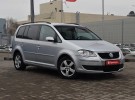 Volkswagen Touran 2008. --