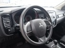 Mitsubishi Outlander 2012. --