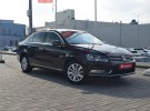 Volkswagen Passat 2011. --