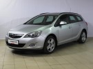 Opel Astra 2012. 