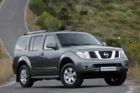    Nissan Pathfinder    ,   