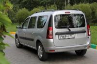  Lada Largus    