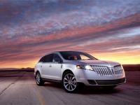   Lincoln MKT     