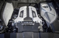 Audi     V8