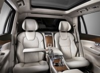 Volvo     XC90